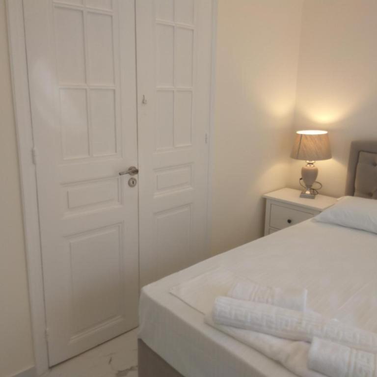 Nafpaktos Beach Luxury Suites Exteriör bild
